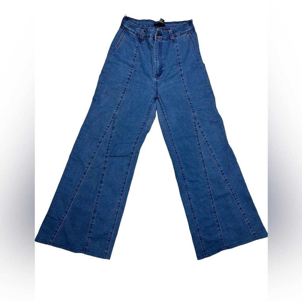FOREVER 21 Wide Leg Jeans Size Large Paneled Denim